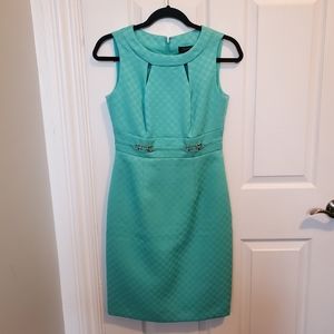 TAHARI Sheath Dress